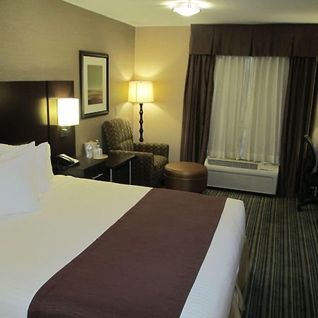 Best Western Brentwood Inn Buitenkant foto