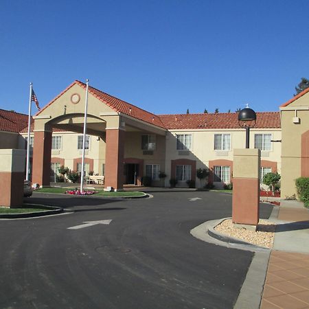 Best Western Brentwood Inn Buitenkant foto