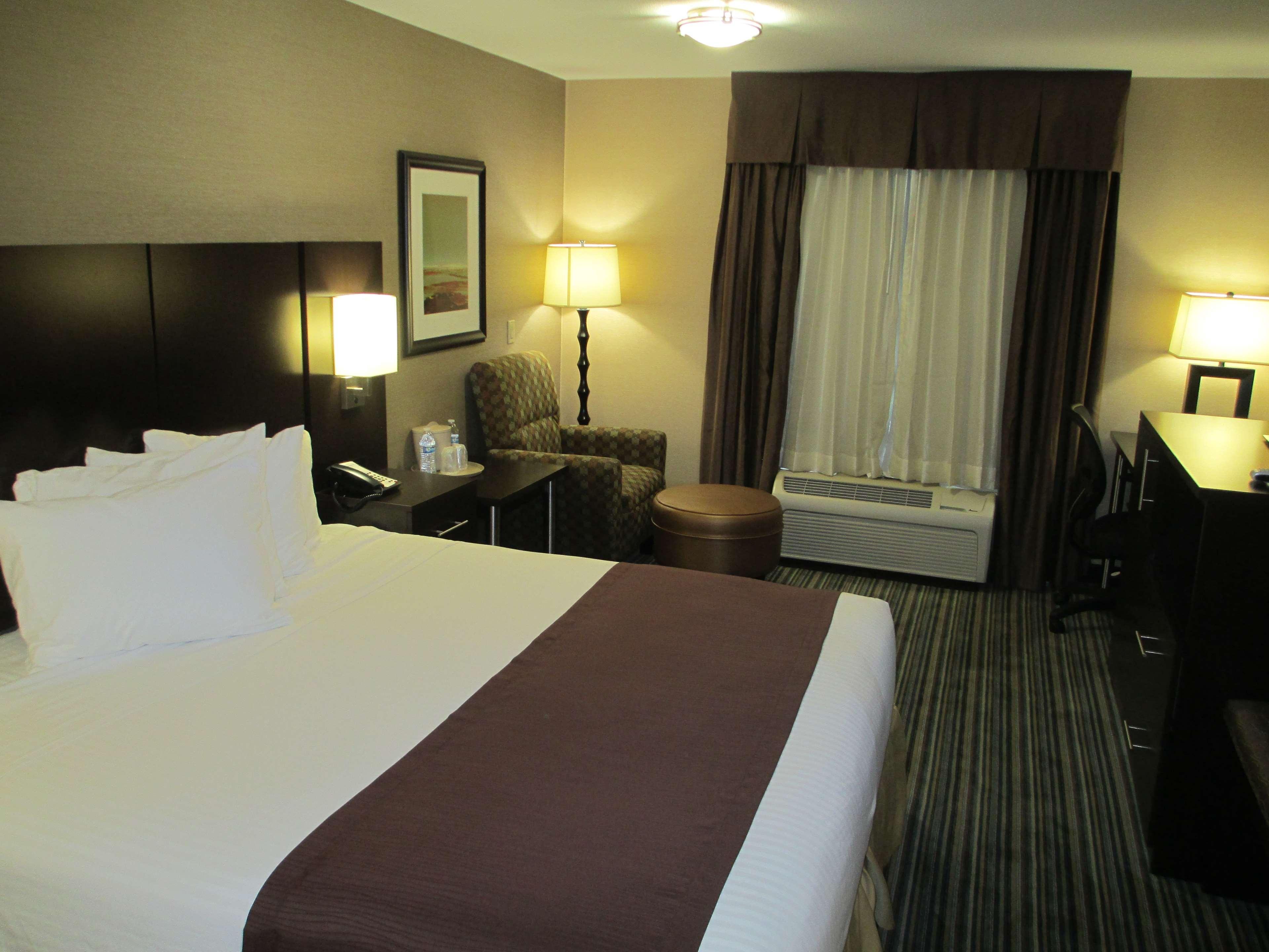 Best Western Brentwood Inn Buitenkant foto