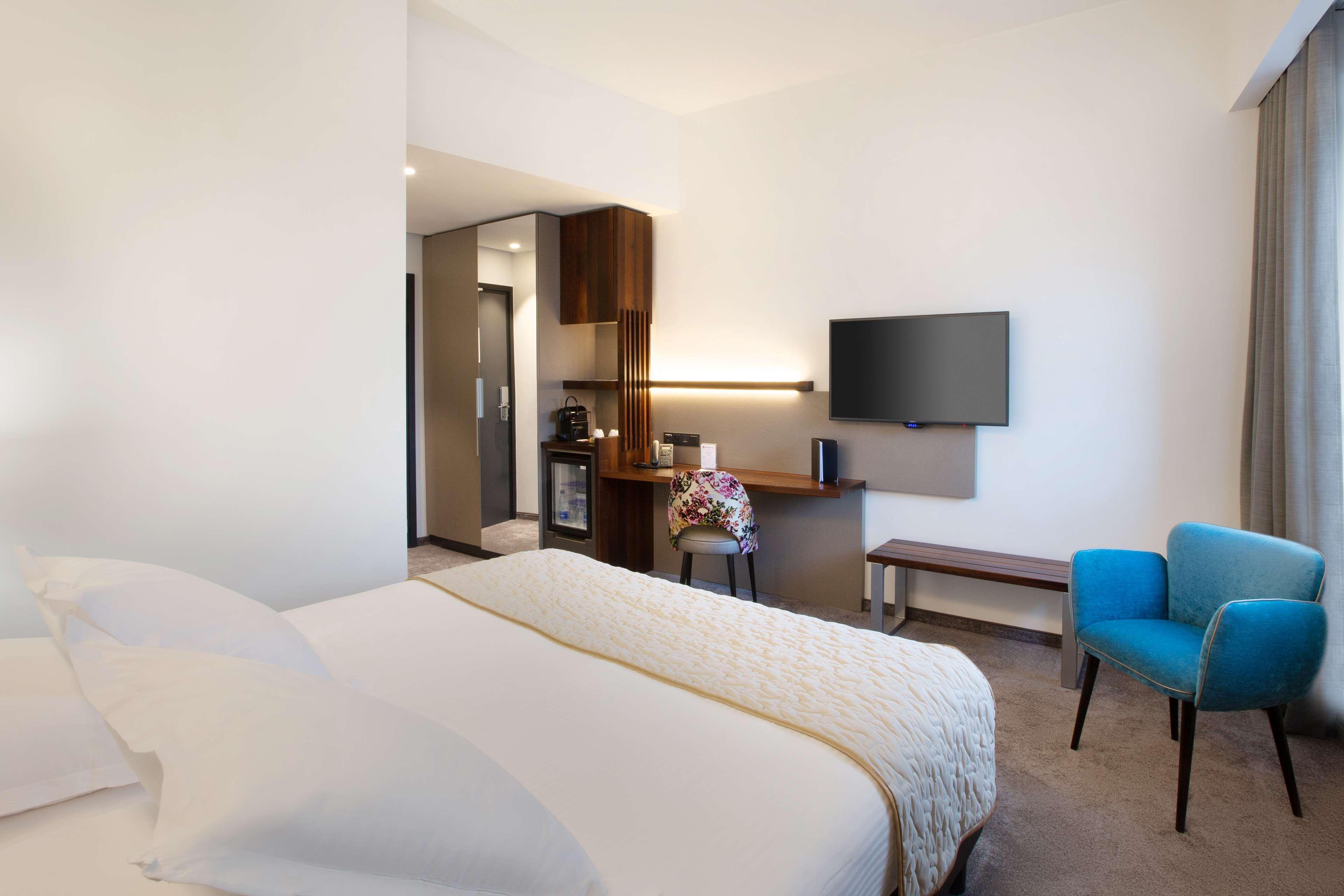 Best Western Brentwood Inn Buitenkant foto