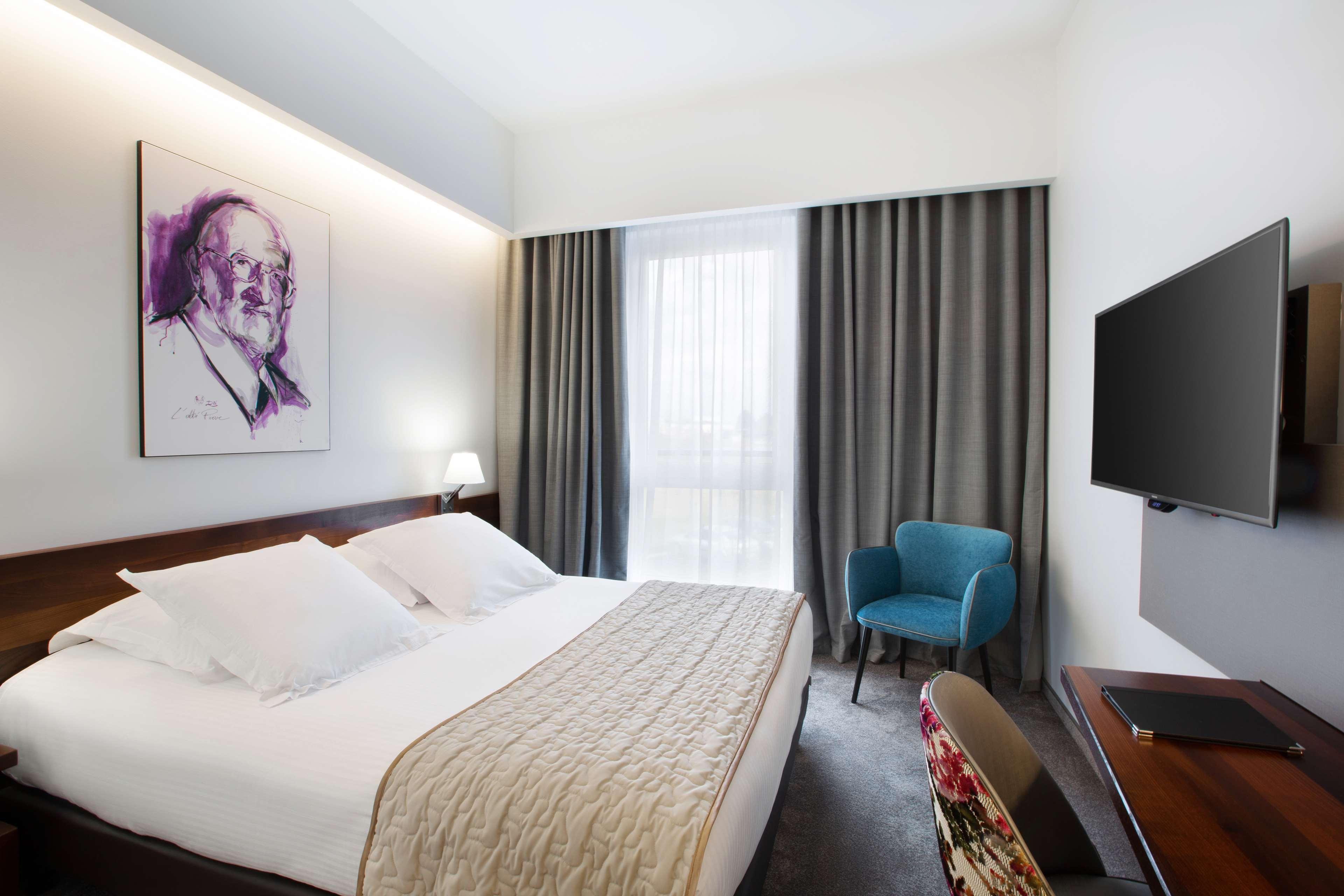 Best Western Brentwood Inn Buitenkant foto