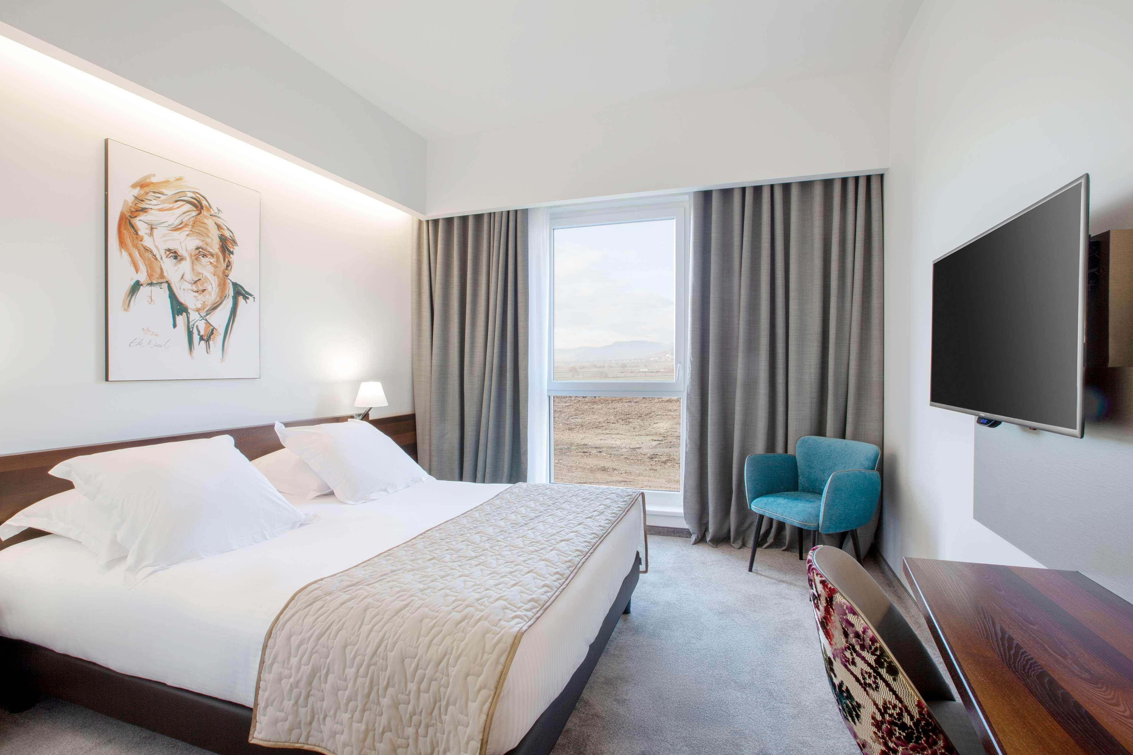 Best Western Brentwood Inn Buitenkant foto